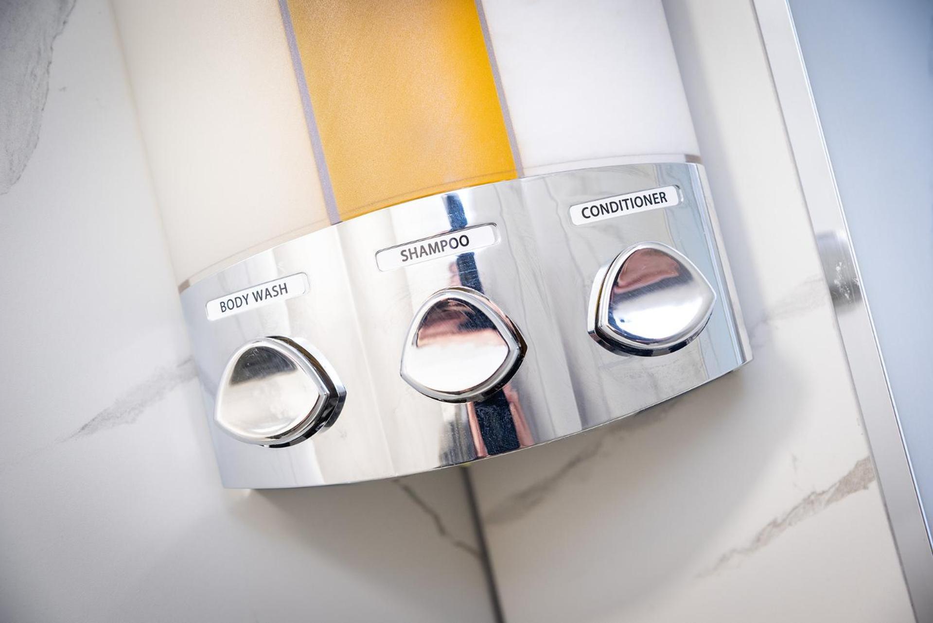 Kings Arms Suites - Luxury Double - Waterfall Shower - Self Check In Whitehaven Exterior photo
